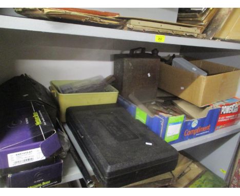 A selection of mainly tools to include a cased Komasa Tool set, boxed hydraulic trolley jack, Shell petrol can and other item
