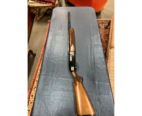SECTION 2 SHOTGUN- BERRETA MODEL 301 12G. 3 SHOT SEMI AUTO. SERIAL NUMBER D68979E (ST. NO.3485)