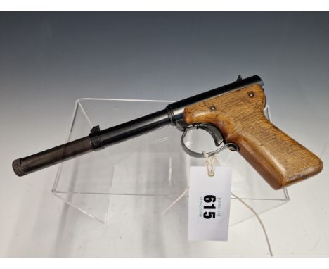 A DAISY MODEL 2 AIR PISTOL .177 CALIBRE.  WITH BLUED FINISH AND WOODEN GRIPS. PLEASE NOTE AGE RESTRICTIONS APPLY TO THE PURCH