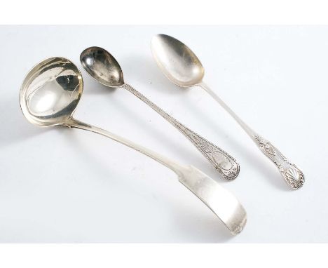 A SCOTTISH PROVINCIAL FIDDLE PATTERN TODDY LADLE by David Pirie of Aberdeen c.1820, a mustard spoon with an engraved stem by 