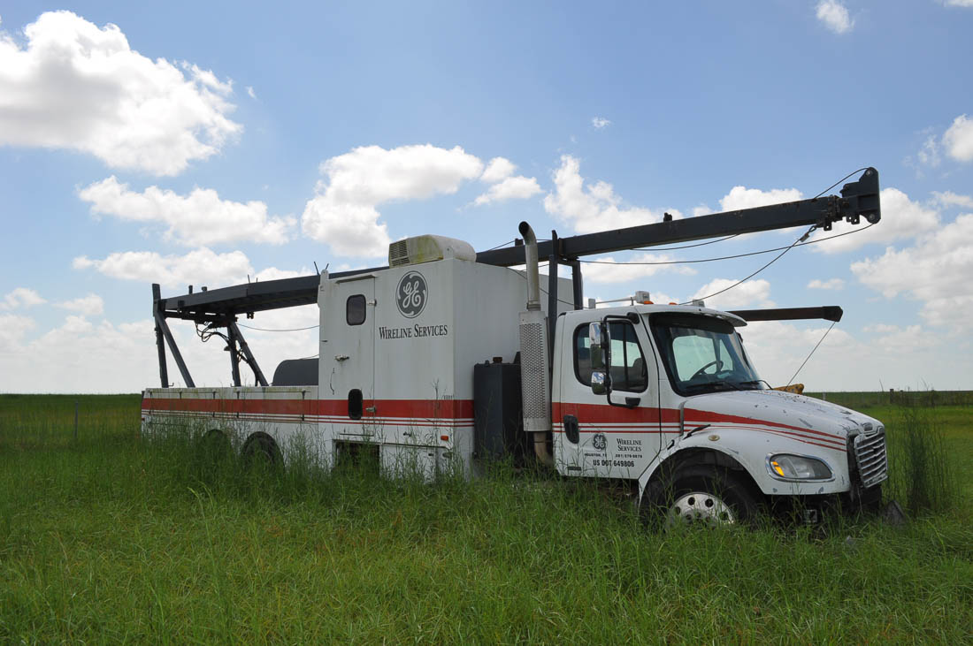 FREIGHTLINER SLICK LINE LOGGING TRUCK, DUAL DRUM, DUAL AXLE, SYNERGY ...