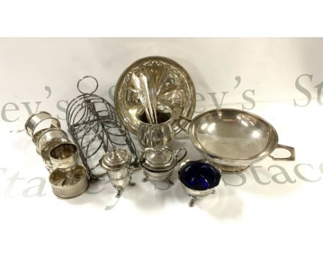 A collection of hallmarked silver items. (A)
