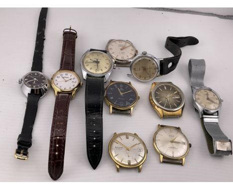 A collection of vintage watches to include Seiko. Postage category A.