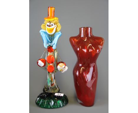 A large Murano glass clown figure, H. 42cm (with repair) with a Murano glass vase.