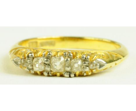 A DIAMOND FIVE STONE RING, WITH CUSHION SHAPED OLD CUT DIAMONDS IN GOLD, MARKED 18CT, 3.8G