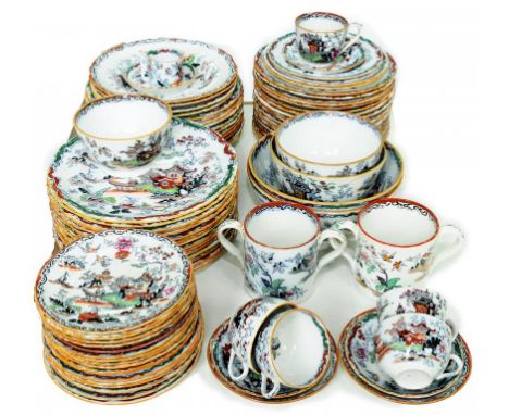 A G.L. ASHWORTH AND BROS, LATE MASON'S IRONSTONE DINNER SERVICE AND PAIR OF LOVING CUPS EN SUITE, LATE 19TH AND EARLY 20TH CE