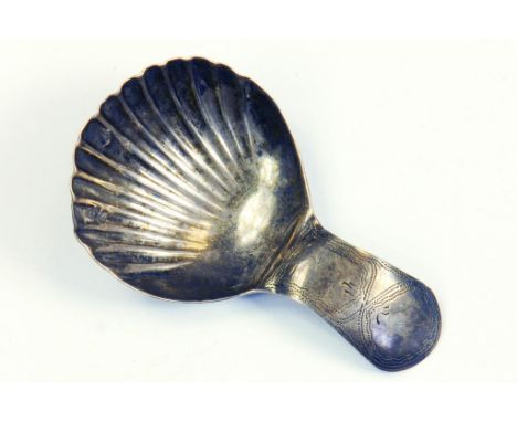 A GEORGE III SILVER CADDY SPOON, WITH ENGRAVED HANDLE [LONDON] 1815, 9.7G