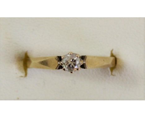 A 9ct gold single stone diamond ring, set with a brilliant cut stone, K, 1.5gm 