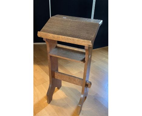 A Oak lectern, with shelf, 38cm x 77cm x 30cm, together with 40 carpet clips, floral decoration (2)