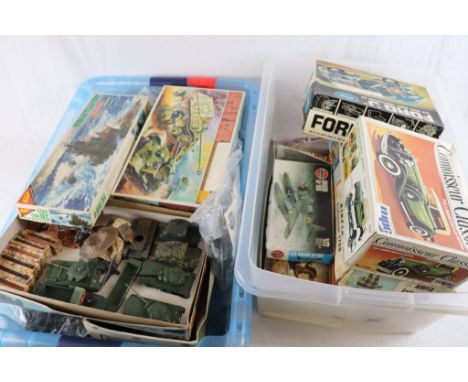 Collection of made and unmade military model kits including Airfix 54mm British Hussar, British 95th Rifleman, French Legionn