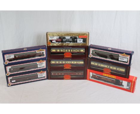 10 Boxed OO gauge items of rolling stock to include Hornby Top Link x 4 (R441, R450, R445 & R440), Hornby R164 LMS Operating 