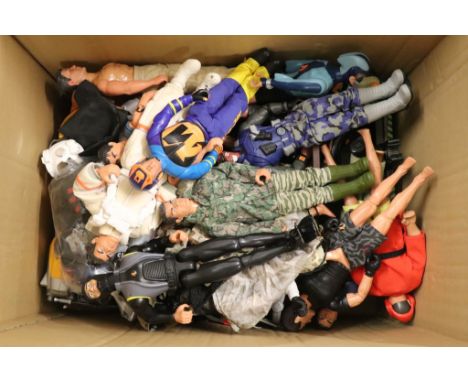 Collection of approx 18 action man figures, vehicles and accessories to include jeep and motorcyle. Action Man figures includ