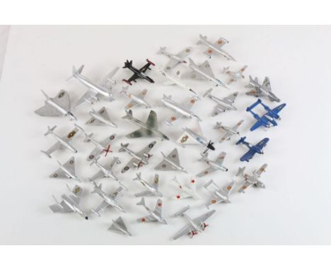Collection of 32 vintage diecast model aircraft to include Mercury, Dinky, Schuco, and Solido, some paint loss but gd-vg for 