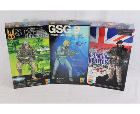 Three Dragon military 1/6th scale action figures to include Grenzschutzgruppe 9, Royal Marines Commando Roger & SAS Recon Col