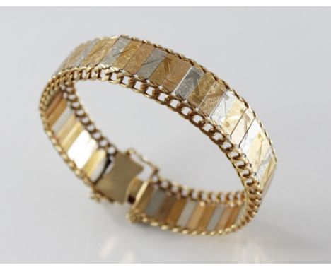 A gold coloured bracelet, comprising alternating panels in yellow, rose and white gold hues, flanked by curb link detail, wit