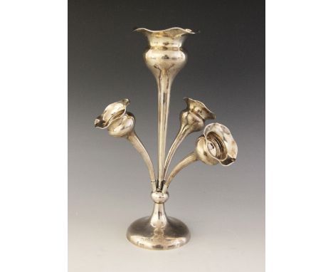 An Edwardian silver epergne, William M Hayes, Birmingham 1904, trumpet shaped with waved borders, the central section flanked