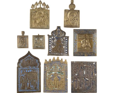 SAMMLUNG VON NEUN BRONZE-IKONEN: GNADENBILDER DER GOTTESMUTTER    Russland, 17.-19. Jh.   Bronze, reliefiert gegossen, teils 