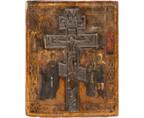 STAUROTHEK-IKONE MIT DER KREUZIGUNG CHRISTI    Russland, Ende 19. Jh.   Einzeltafel mit zwei Stirnseiten-Sponki. Eitempera au
