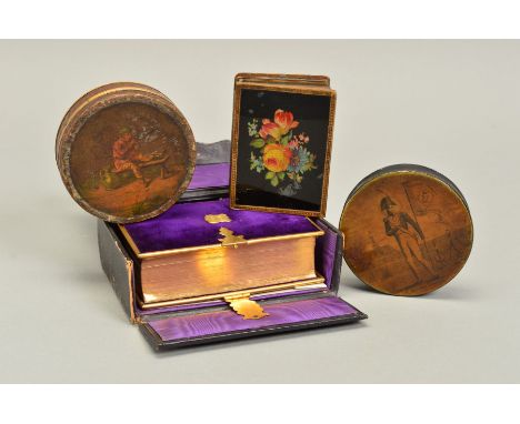 A 19TH CENTURY PAPIER MACHE CIRCULAR SNUFF BOX PRINTED WITH A FRENCH TITLED SCENE, depicting a soldier holding a flag with cr