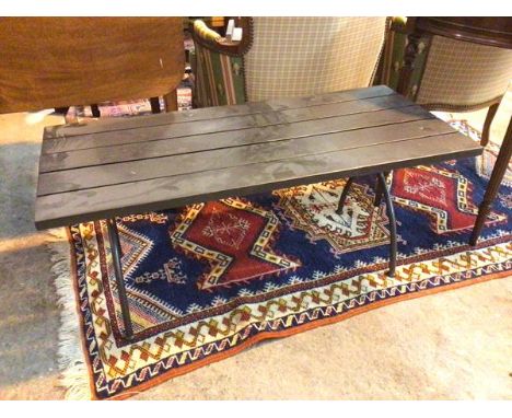 A modern painted low table or bench, with wooden slat top, on metal frame (45cm x 105cm x 47cm)