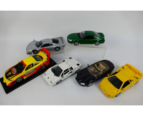 Hot Wheels - Polistil - Maisto - 6 x unboxed cars in 1:18 scale including Acura Integra, Ford Mustang GT, Jaguar XKR, Lamborg