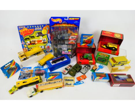 Matchbox - Hot Wheels - A boxed and unboxed group of diecast model vehicles in various scales. Lot includes Matchbox MC803 Ci