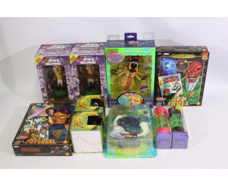 Corinthian - Toy Biz - Marvel - Others - A group of carded and boxed action figures. Lot includes Corinthian Pro Stars XL Mil
