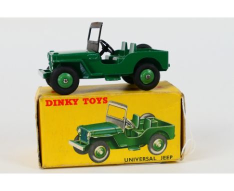 Dinky Toys - A boxed Dinky Toys #405 /25Y Universal Jeep. The model in green with mid-green hubs, and black metal windscreen 