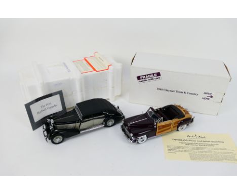 Franklin Mint - 2 x models, a 1939 Maybach Zeppelin III and a 1948 Chrysler Town &amp; Country in 1:24 scale. Both appear in 
