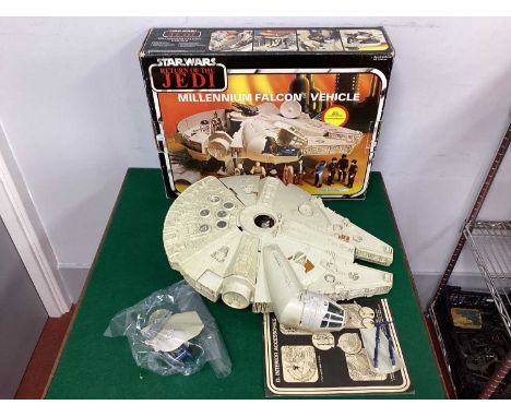 Original Star Wars Return Of The Jedi Millennium Falcon Vehicle by Miro-Meccano (Italian/German Language Box), Boxed contents