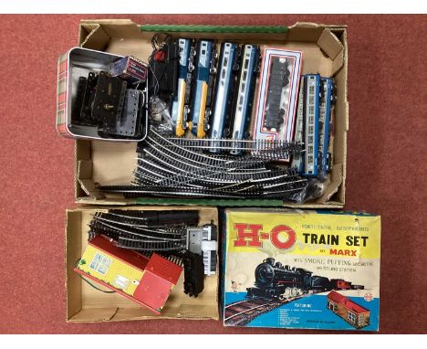 A Quantity of Predominantly OO Gauge Model Railway Items to include Hornby Class 43 Inter-City 125 with Two Coaches. Together