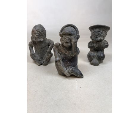 A collection of Mayan clay seated figurines H:16cm
