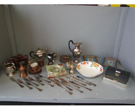 Qty of plate, Turkey pink glass coffee cups in copper holders &amp; with saucers, onyx table lighter &amp; ash tray, copper &