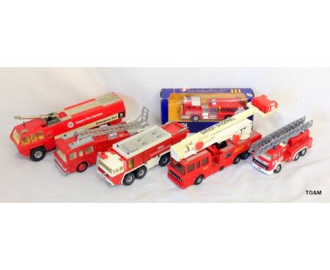 A selection of 6 Diecast Dinky and Corgi fire service vehicles (1 x boxed)