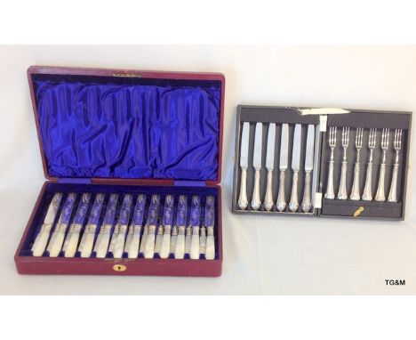 A Mapin and Webb fruit knife set and box of mother of pearl fruit knives