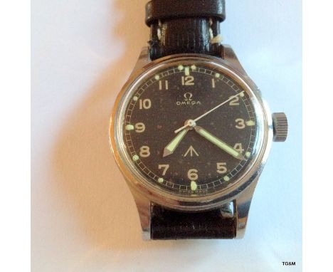 A Military Omega 53 6B wristwatch thin arrow issue back marked with broad arrow, 6645101000,6B/542, 4046/53