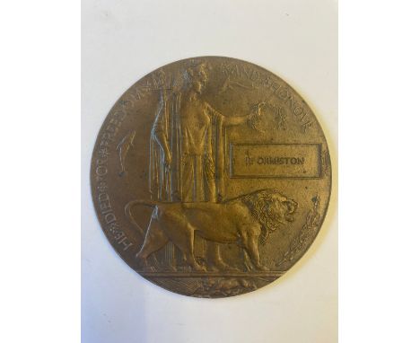 A FIRST WORLD WAR MEMORIAL PLAQUE TO R. ORMISTON. A Memorial plaque named to R. Ormiston. The Commonwealth War Graves Site su