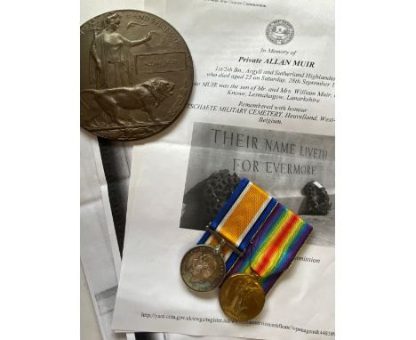 A FIRST WORLD WAR PAIR AND MEMORIAL PLAQUE TO THE ARGYLL AND SUTHERLAND HIGHLANDERS. A Great War Pair comprising War Medal an