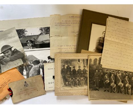 FIRST AND SECOND WORLD WAR GROUPS TO THE GREEN FAMILY WITH AN EXTENSIVE ARCHIVE. A Great War Group of four comprising 1914-15