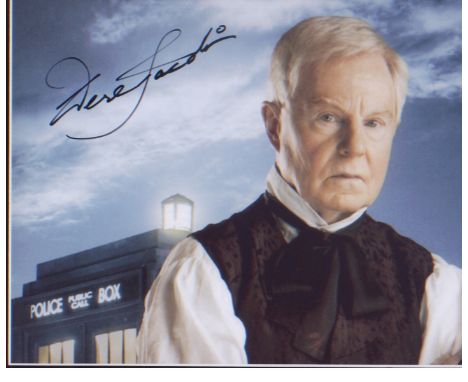 Dr Who Derek Jacobi signed 10 x 8 photo of Jacobi in character as 'The Master'. Good Condition. All autographs are genuine ha