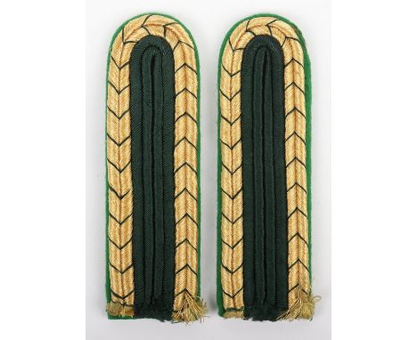 Scarce Pair of Tunic Shoulder Boards for a Third Reich Justice / Penal Official, sew-in type boards with green centres, gold 