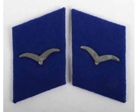 Pair of Luftwaffe Medical Enlisted Mans Tunic Collar Tabs, dark blue cloth examples with single gul to each patch. Good condi