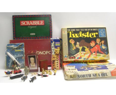 Quantity of vintage games and toys to include Scalextric Tourers 2000 slot car game, boxed, a quantity of spare Scalextric tr