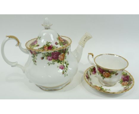 THIRTY FIVE PIECE ROYAL ALBERT 'OLD COUNTRY ROSES' TEA AND COFFEE SERVICE FOR SIX PERSONS, VIZ  TEAPOT AND STAND,  6 CUPS, SA