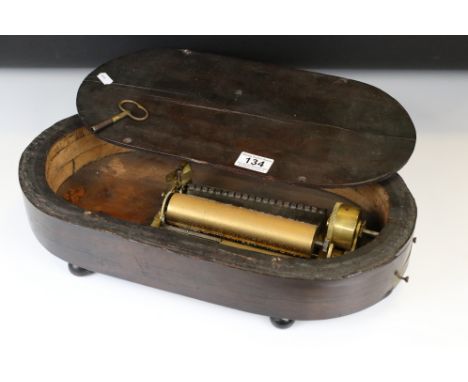 Very Early Segmented Comb Musical Clockbase Box mechanism, number 1193, 16cm cylinder, with key