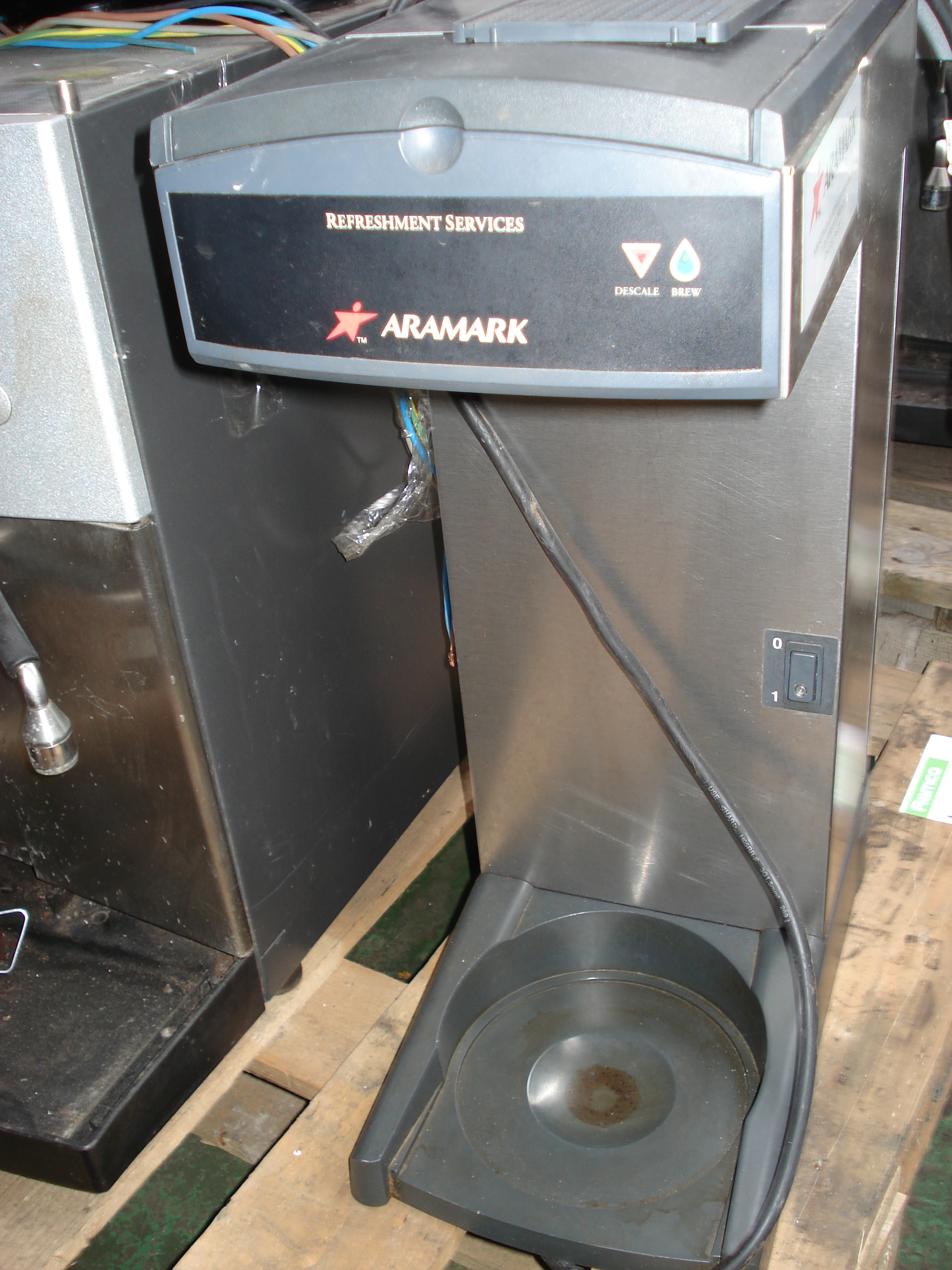 FRANKE SINFONIA COFFEE MACHINE X 1 + 1 X ARAMARK COFFEE PERCOLATOR