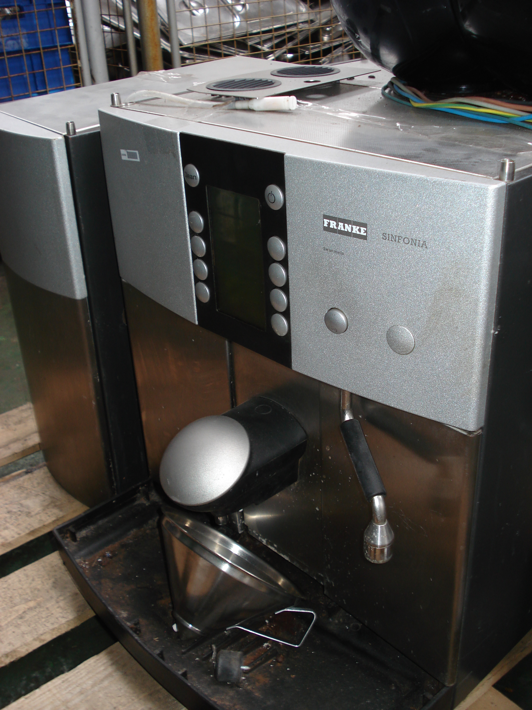 FRANKE SINFONIA COFFEE MACHINE X 1 + 1 X ARAMARK COFFEE PERCOLATOR