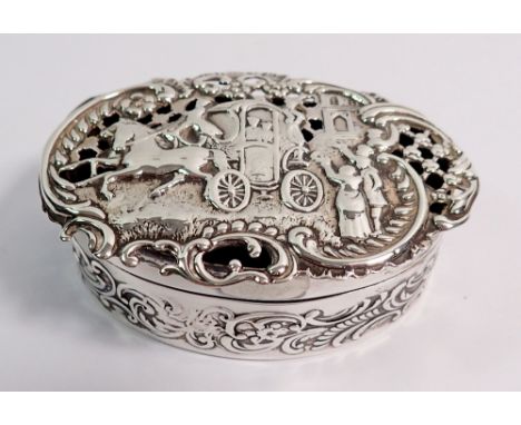 A silver hinged trinket box, the top embossed horse and cart scene, by William Comyns &amp; Sons, London 1907, 8cm wide, 61g