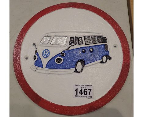 Cast iron VW camper van sign, D: 25 cm. P&amp;P Group 2 (£18+VAT for the first lot and £3+VAT for subsequent lots) 