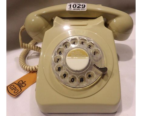 Ivory, GPO746 retro rotary telephone replica of the 1970s classic, compatible with modern telephone banking and any standard 